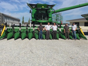 The 2016 La-Lyn Harvest Team ready to roll!